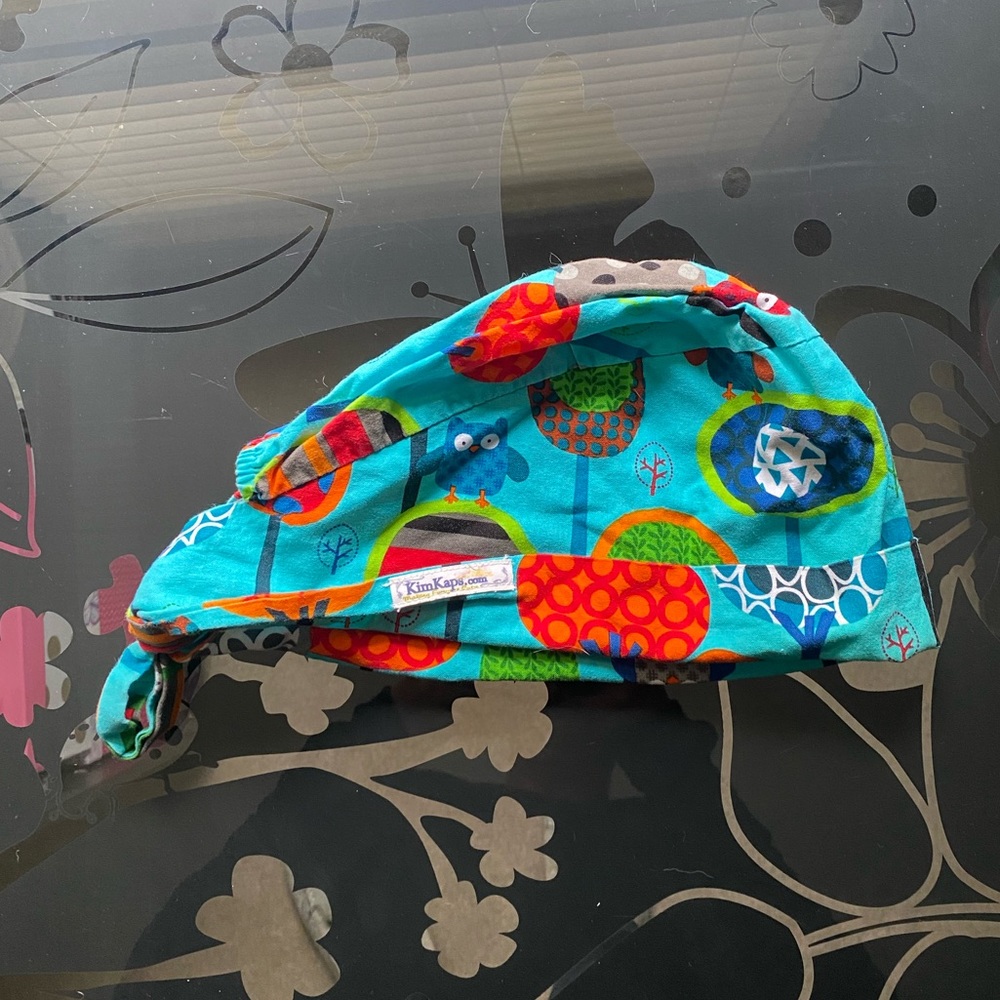 Scrub cap